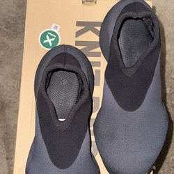 Yeezy Knit RNR Size 11.5