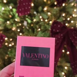 Valentino Perfume 