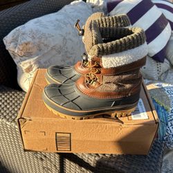 Snow Boots Size 2