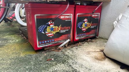 Deep cycle batteries