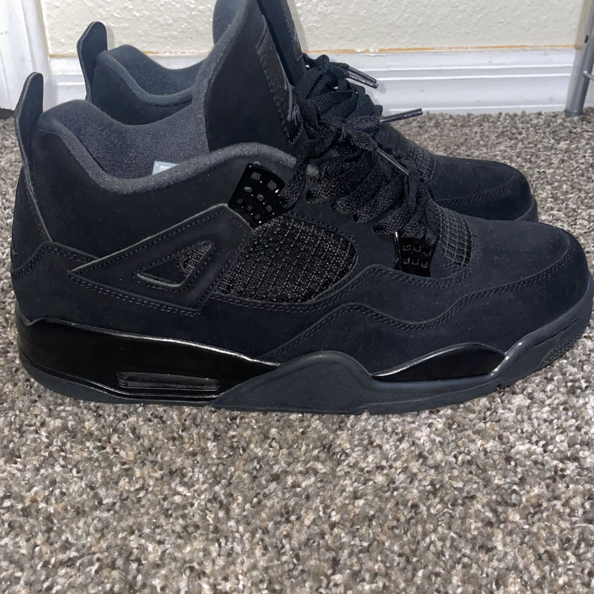 black cat 4s