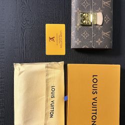Louis Vuitton Wallet 