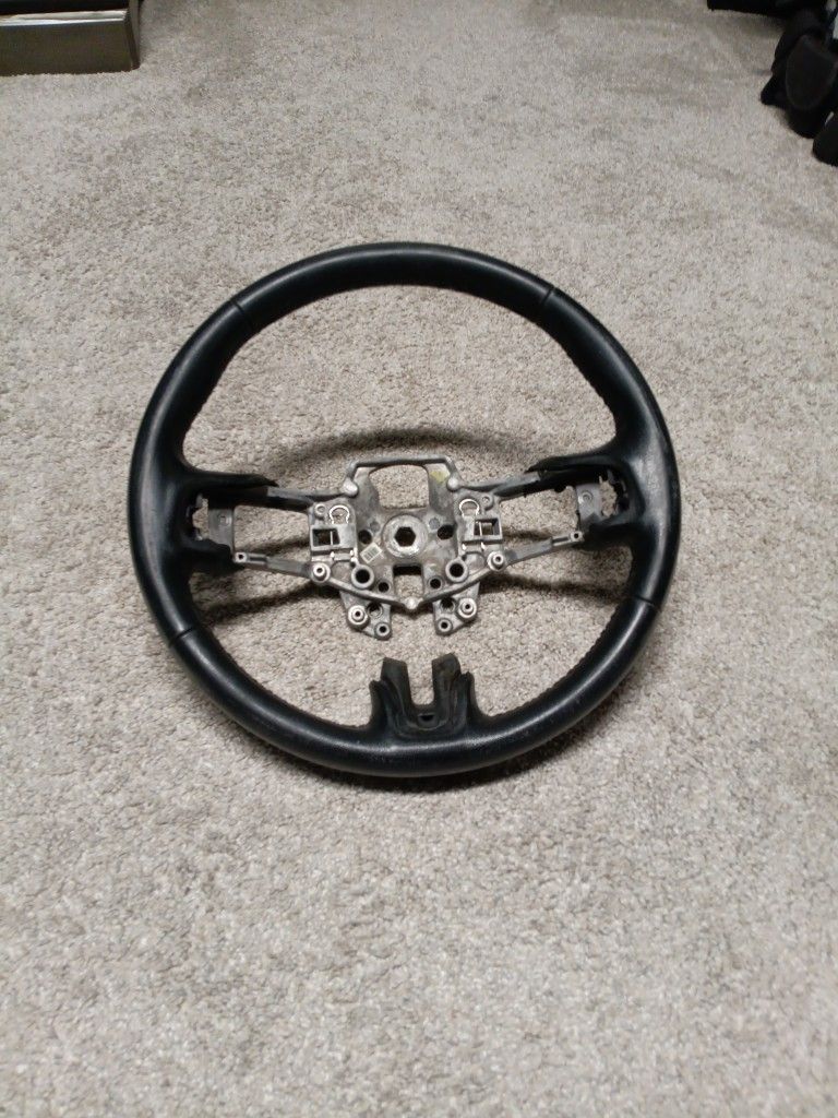 Used 15 -17 Mustang Steering Wheel