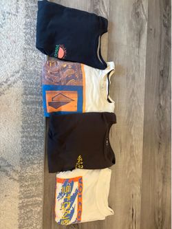 VOLCOM tshirts size large men.  Price is for 1 shirt