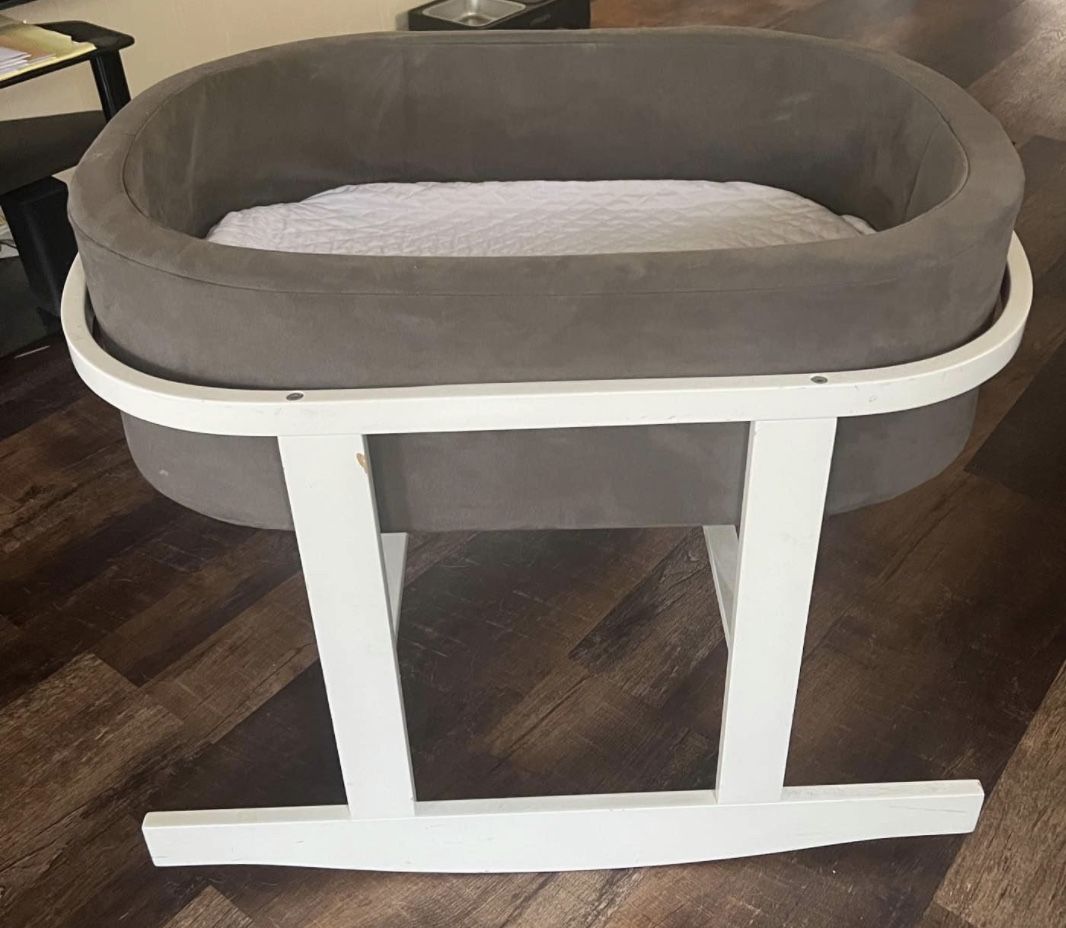 Monte Design Rockwell Bassinet