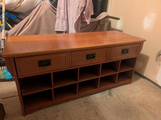 Wooden Mudroom Bench With Cubbies