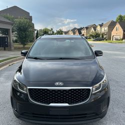 2017 KIA Sedona