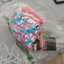 Girl Softball glove Age 3 -5