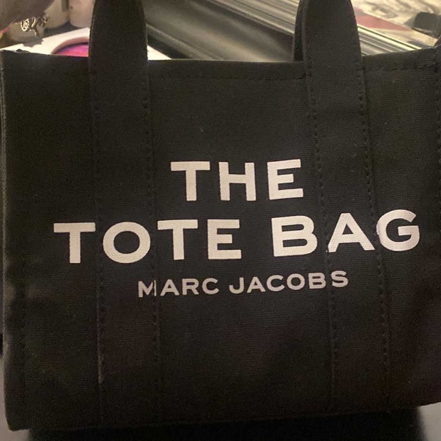 Glamaholic Tote for Sale in Detroit, MI - OfferUp