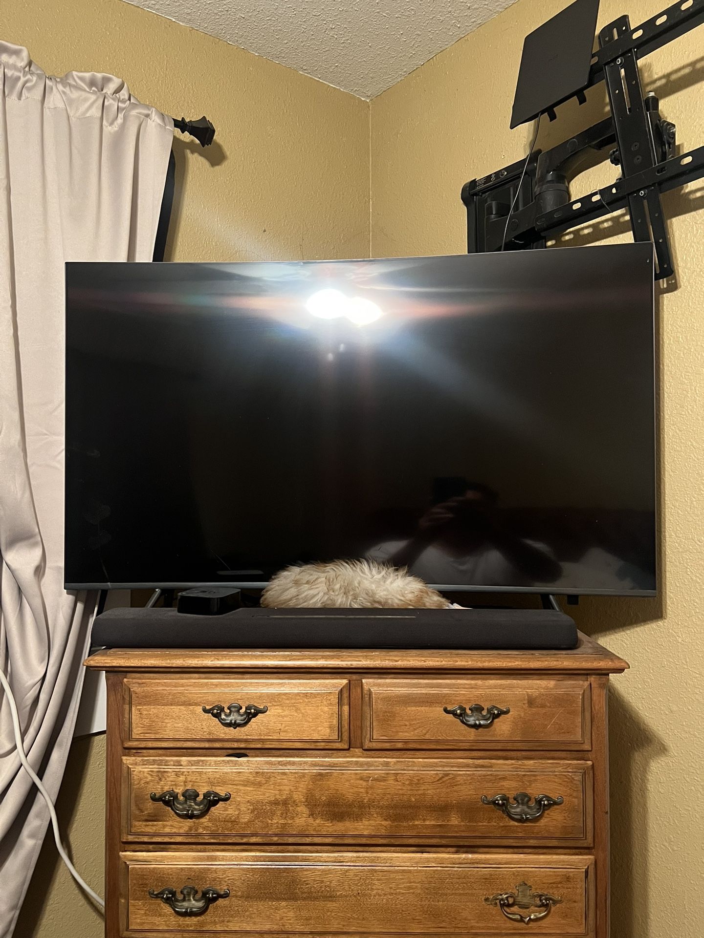 SAMSUM CURB TV 55”