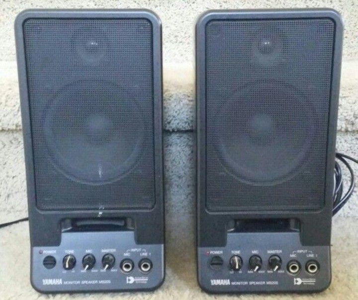 Yamaha MS20 Professional Powered Monitors
