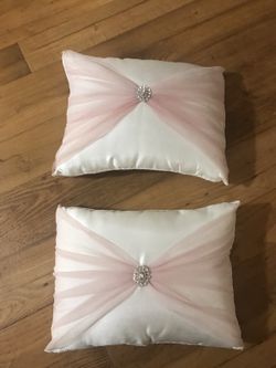 Wedding pillows