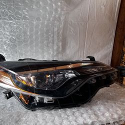 2017 - 2019 Toyota Corolla Left Driver Side LED Headlight OEM 