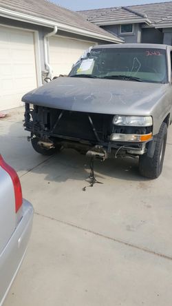 2002 chevrolet silverado truck for parts