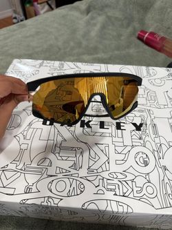 Oakley Shield Sunglasses Black Gold Mirror
