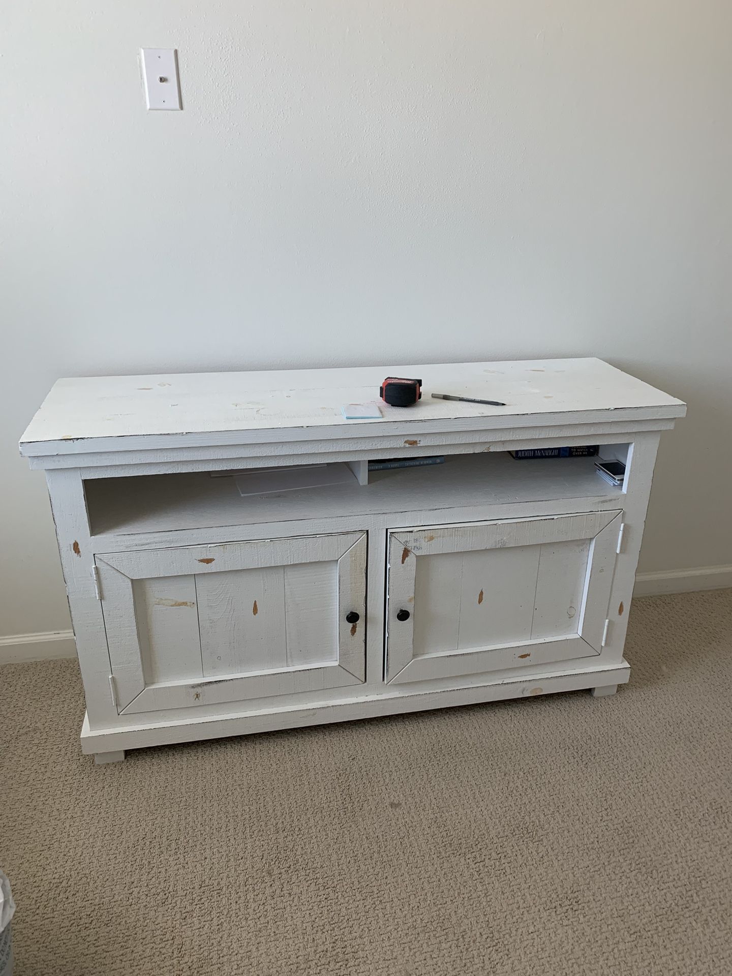 Entertainment Dresser