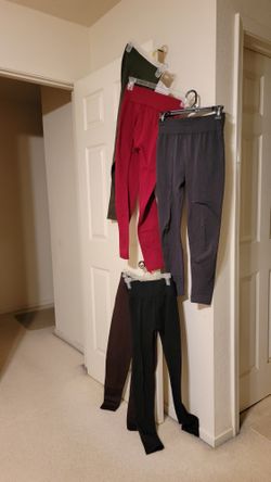 5 NEW  Leggings  Red, Black, Gray, Brown And Olive Green 