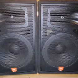 Complete DJ PA Loudspeaker System! JBL JRX 100 15" Pair.  CROWN Amp. Cables And Power Conditioner!!!!