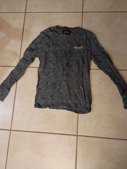 Hollister long sleeves size small