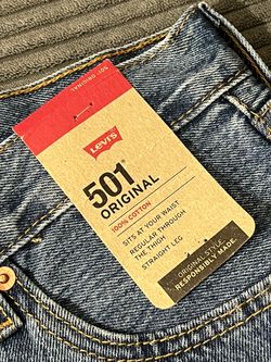 New Levi’s With Tags 🏷️