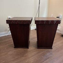 2 End Tables. Details in Description