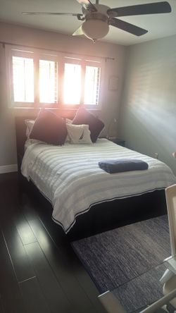 Queen bedroom set
