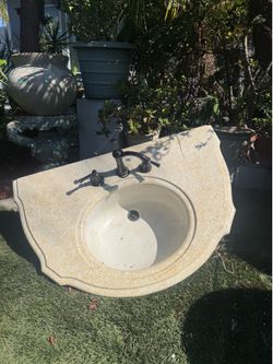 Cultured Marble Bathroom Vanity Top with Sink & Faucet