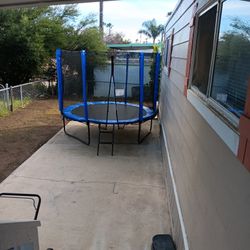 Trampoline 