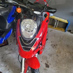 GATOR E3 150CC MOPED