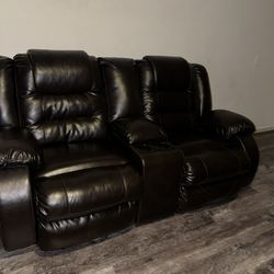 Reclining Console Loveseat 