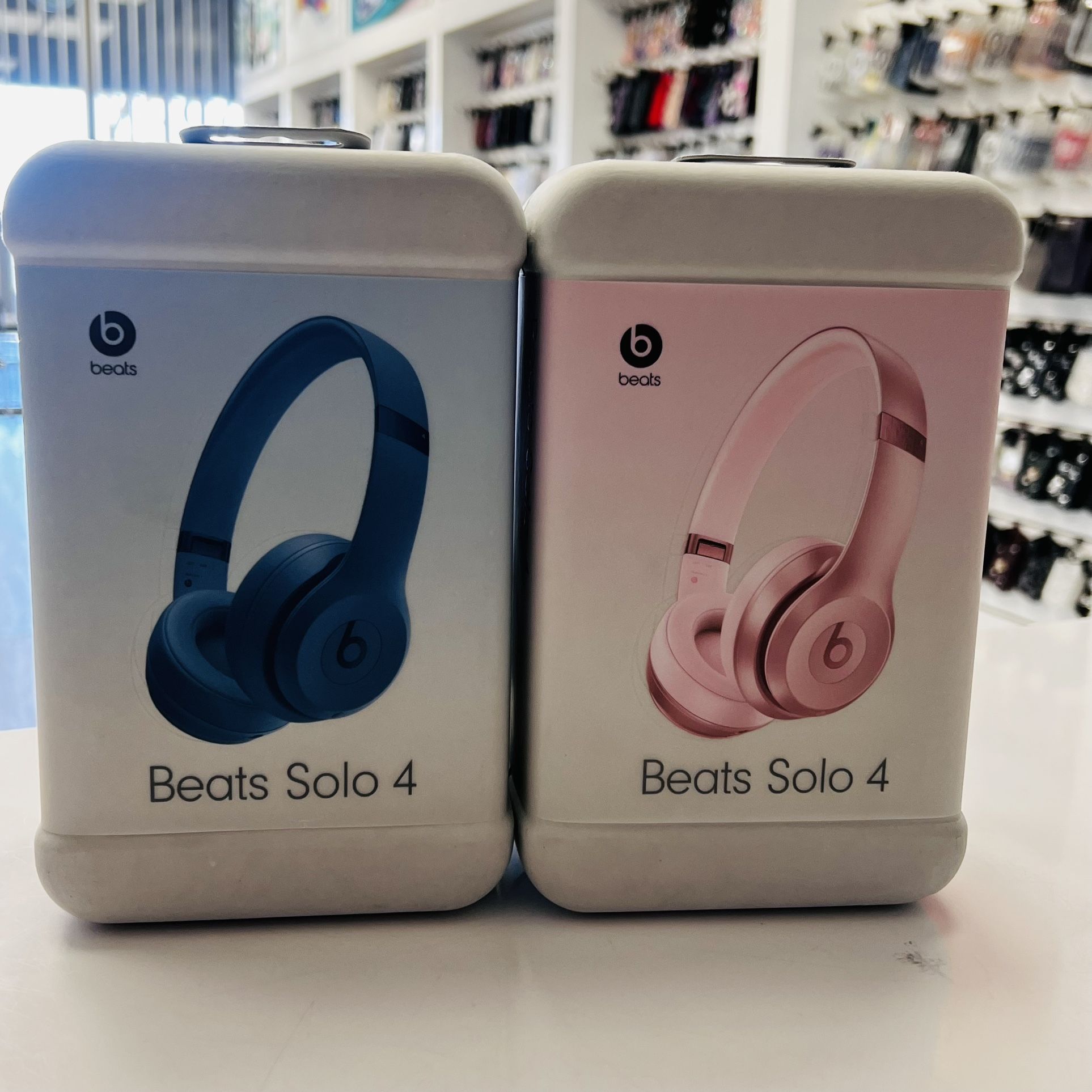 Beats Solo 4 