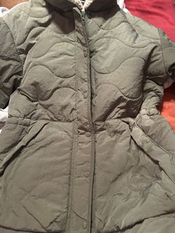 Clean Conditions Columbia Jacket With Draw String In The Inside.