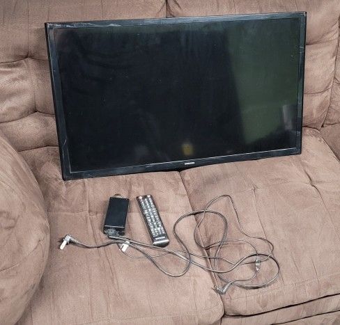 32 Inch Samsung Display