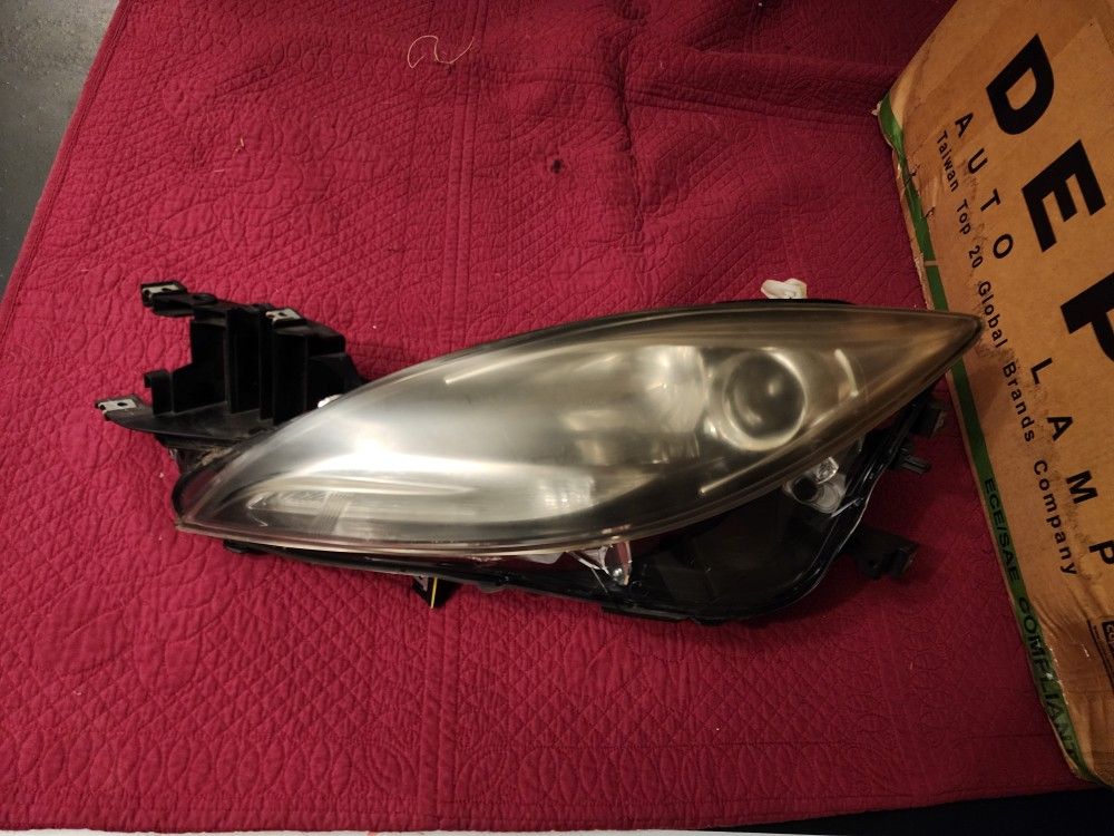 2011-2013 Mazda6 replacement headlight set