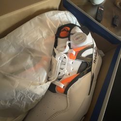 Reebok pumps