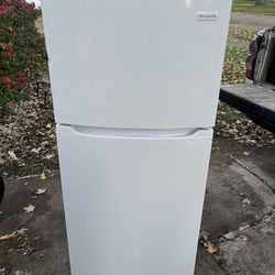 Frigidaire Refrigerator $$OBO$$27wx27dx60h $$ Or Trade For Four Wheeler / Dirt Bike