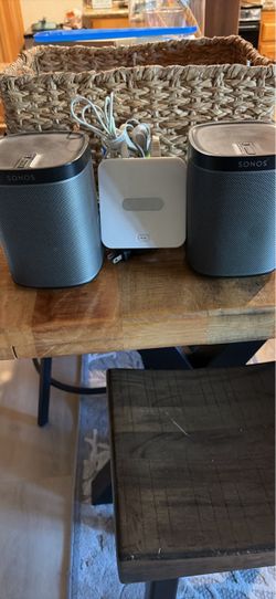 Sonos wireless speakers with bridge