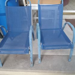 2 Canvas Lawn Chairs For Kids 
