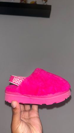 Toddler UGG Fluffy Slide Slipper in Hot Pink