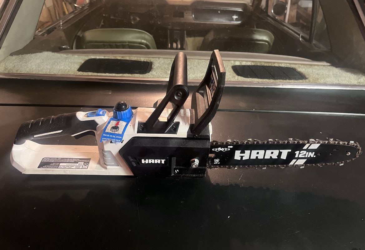 Hart Cordless Chainsaw