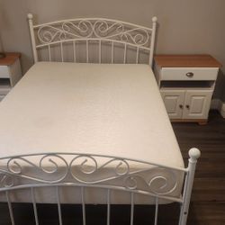 Double Bed With Mattress And Side Tables