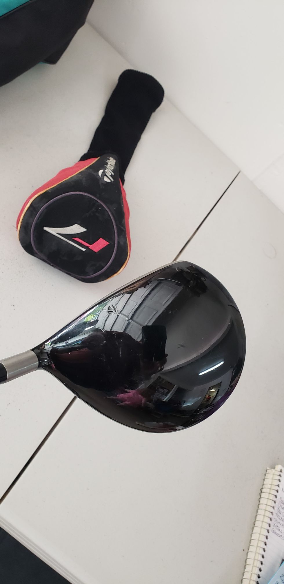 Taylormade R7 9.5 degree driver, w/S flex shaft and head cover