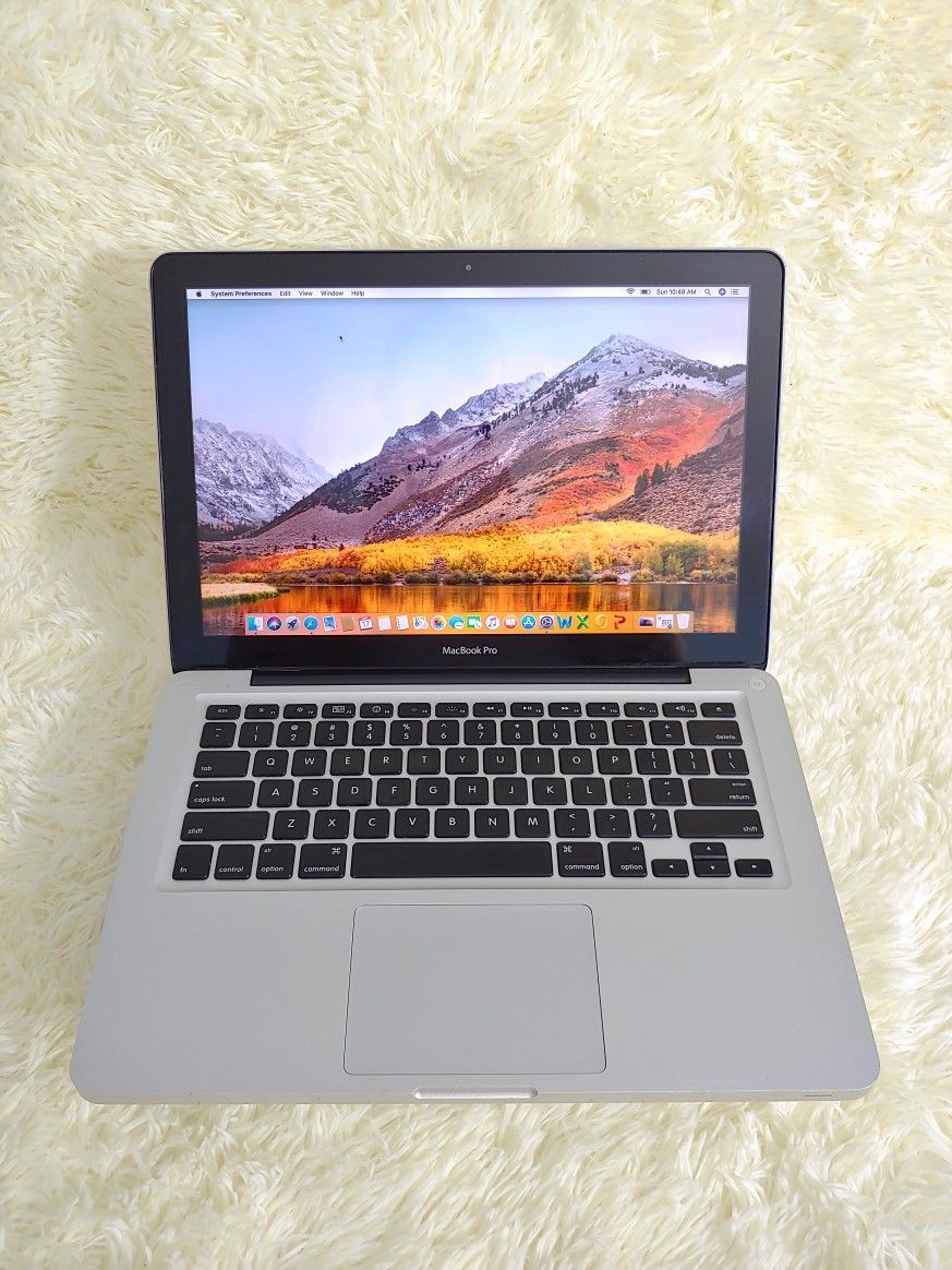 2010 Apple MacBook Pro with 8GB Ram and SSD