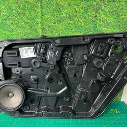 2015-2020 Mercedes GLA250 Front Right Door Window Regulator And Carrier OEM