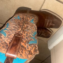 ARIAT size 8w Western Cowboy Boots Leopard Print Turquoise