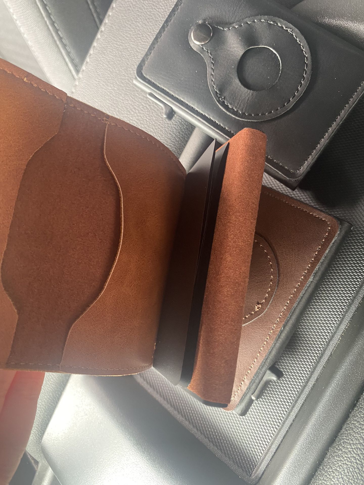 Travanado Airtag Wallet for Sale in Denver, CO - OfferUp