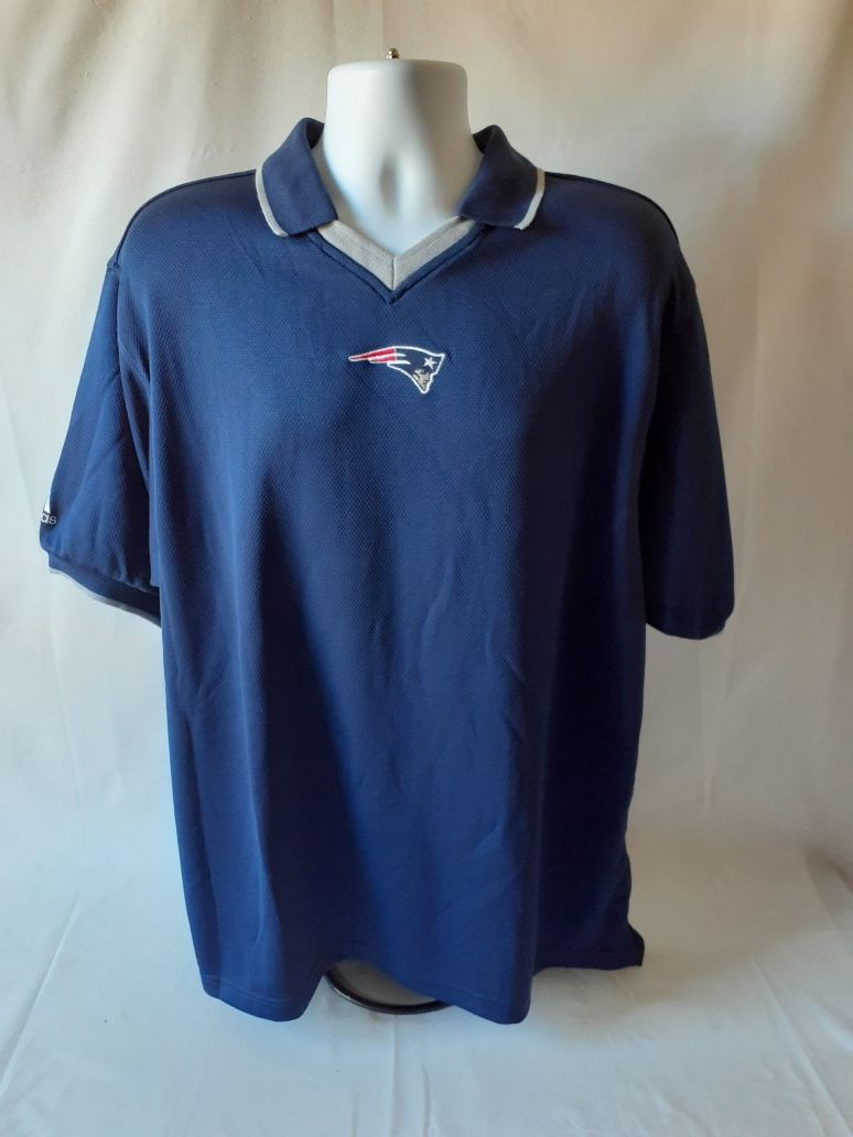 Adidas New England Patriots men's v-neck collared short sleeve top 100% polyester size XL