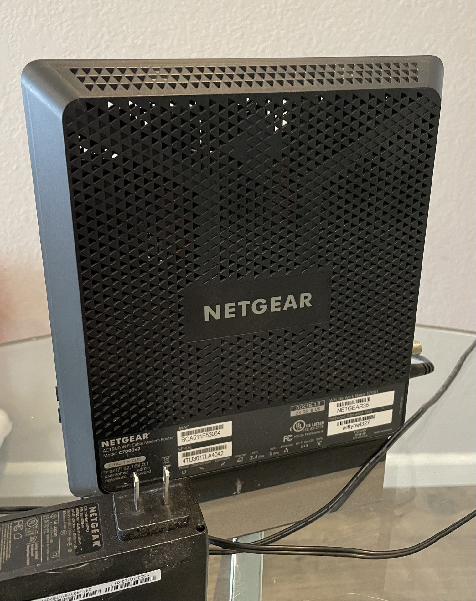 NETGEAR Nighthawk Modem Router Combo - AC1900