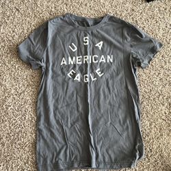 Small Gray American Eagle Short Sleeve Shirt 