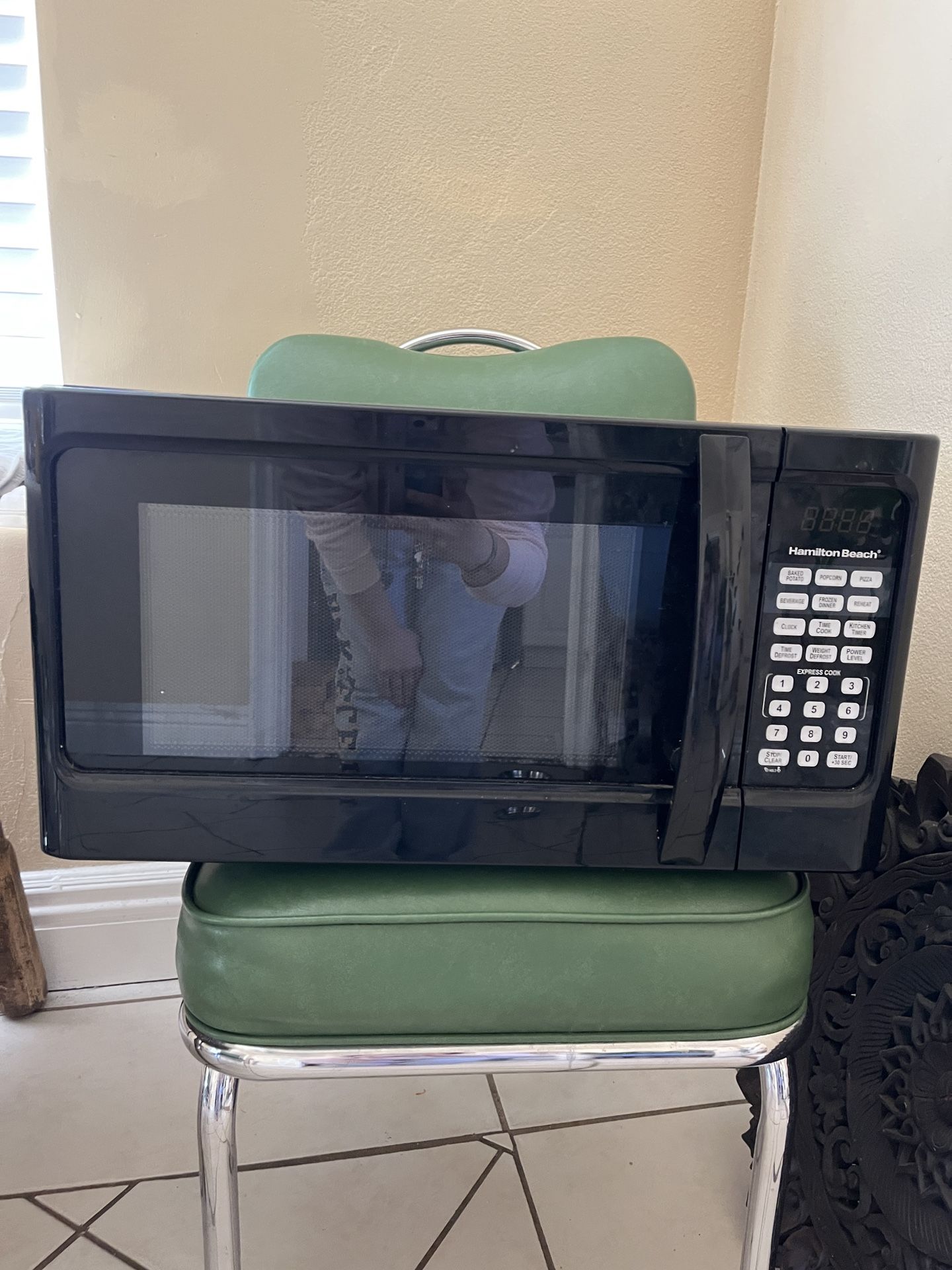Hamilton Beach microwave / black